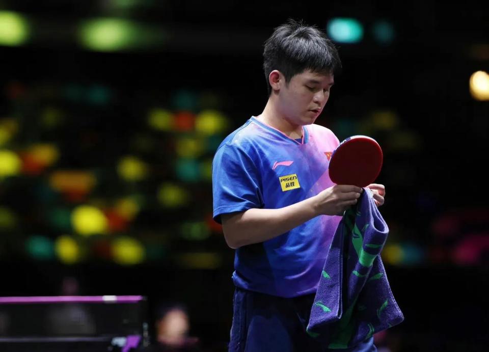 通过与年长 通过与年长