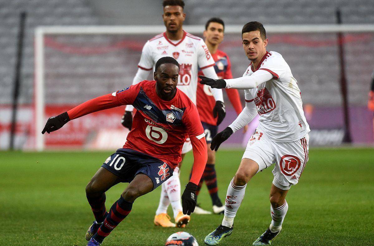 通过分析德 通过分析德